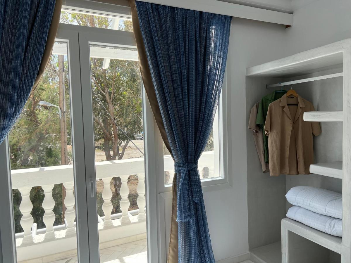 3 Bedroom House Included Free Car Rental Perissa  Luaran gambar